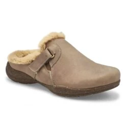 Clarks Women's Roseville Low Wedge Wide Clog